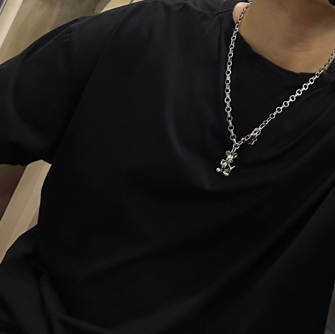 LV necklace: LV necklace, a retro and trendy must-have for men and women, suitable for couples, rock punk Thai silver style, retro elements, trendy and versatile, vintage silver necklace, chain length 60cm, very e