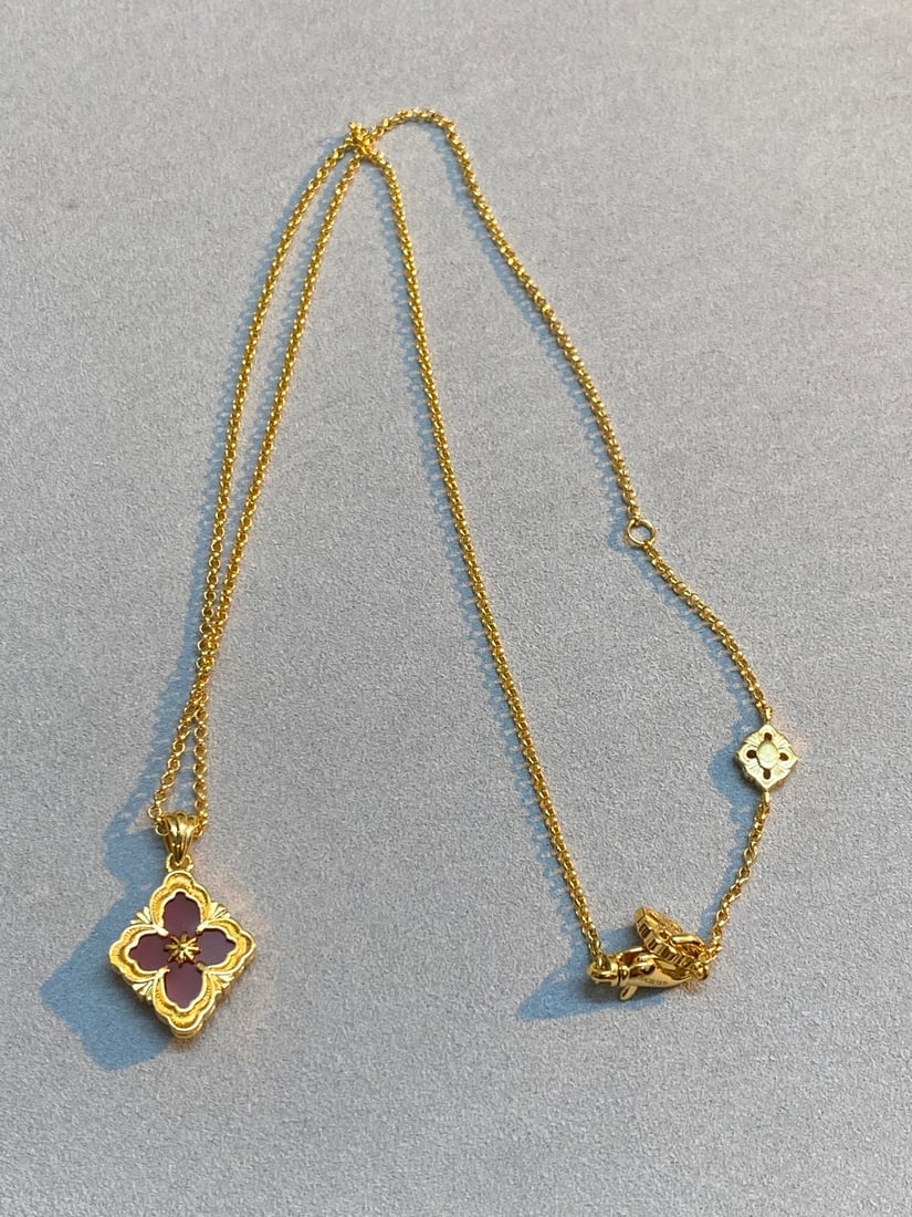 Buccellati Carnelian with Diamond-set Single Flower Necklace: Buccellati Carnelian Diamond Single Flower Necklace Wonderful gift for you or your loved one.We offer consoilidated shipment for all goods to our domestic and international customers at affordable pri