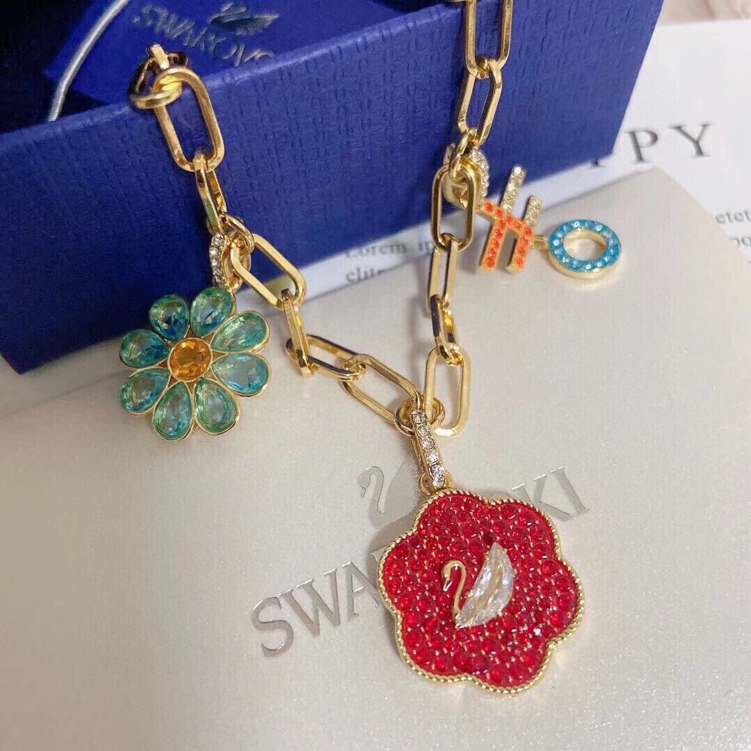 Swarovski (1 of 9)