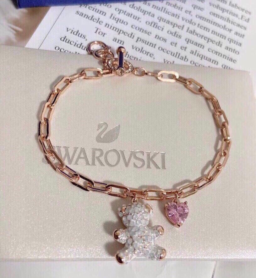 Swarovski TEDDY (1 of 9)