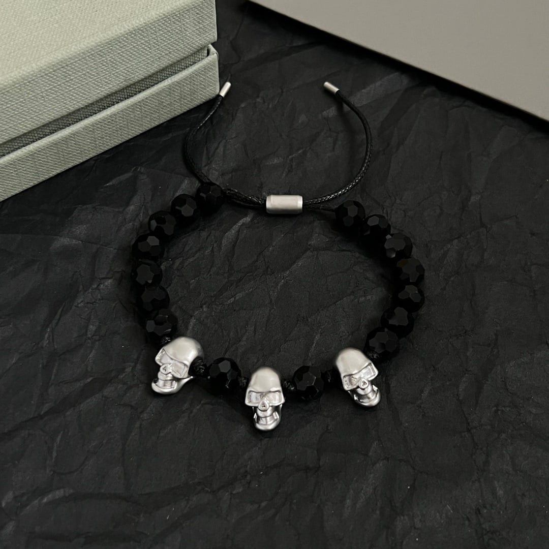 Alexander McQueen (1 of 6)