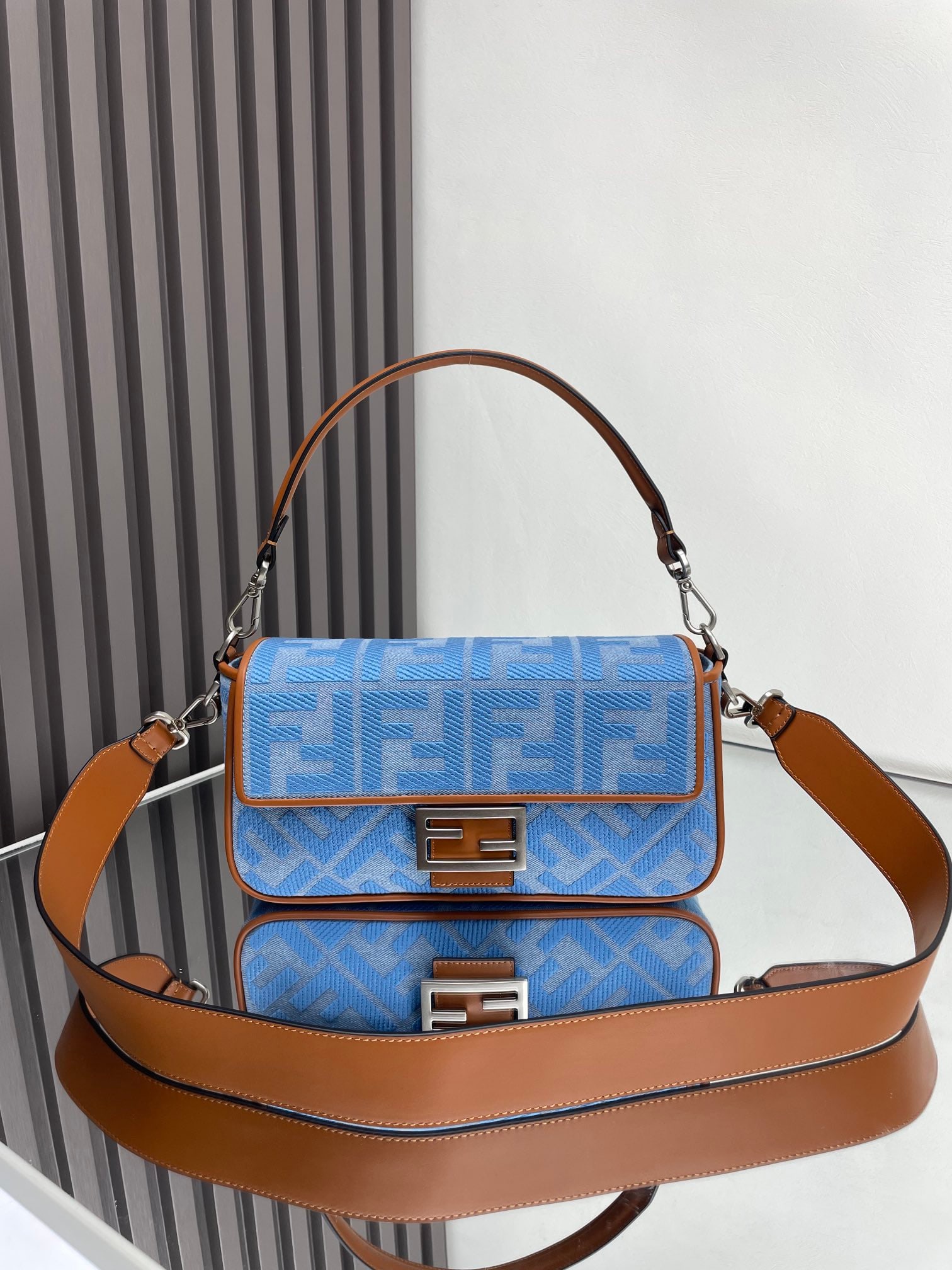 Fendi Baguette (1 of 9)