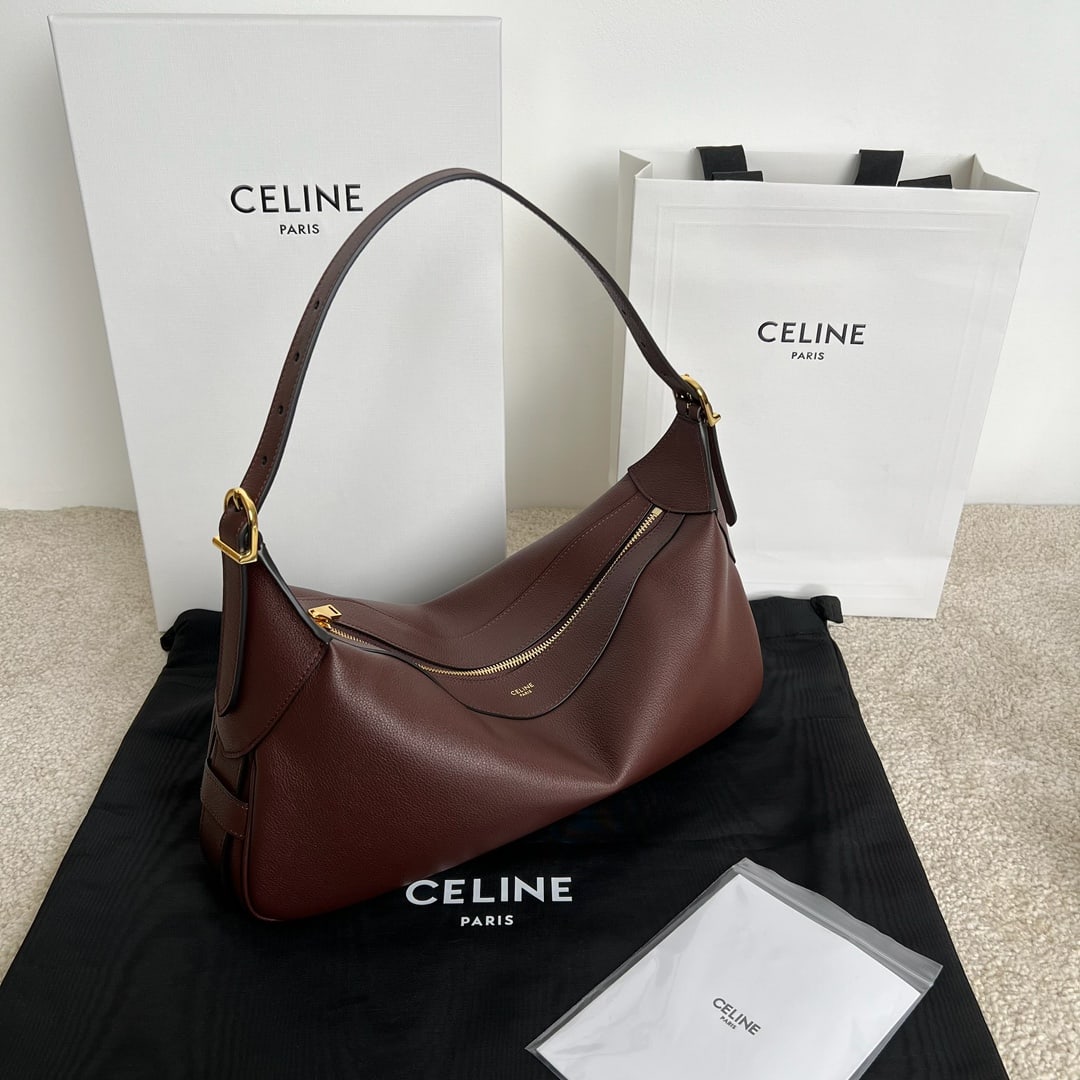 Celine: ROMY Medium Soft Calfskin Leather Handbag, Color: Burgundy, Dimensions: 34x16x5 cm, Calfskin Leather, Suede Calfskin Lining, Shoulder Bag, Hand Bag, Zipper Closure, 1 Main Compartment, Adjustable Leat