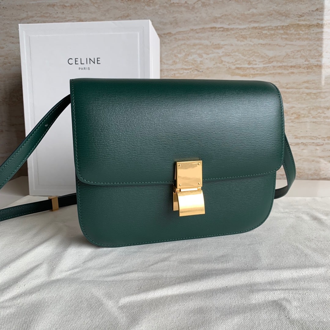 Celine: box24cm dark green water rippleWonderful gift for you or your loved one.We offer consoilidated shipment for all goods to our domestic and international customers at affordable prices.Currencies includ