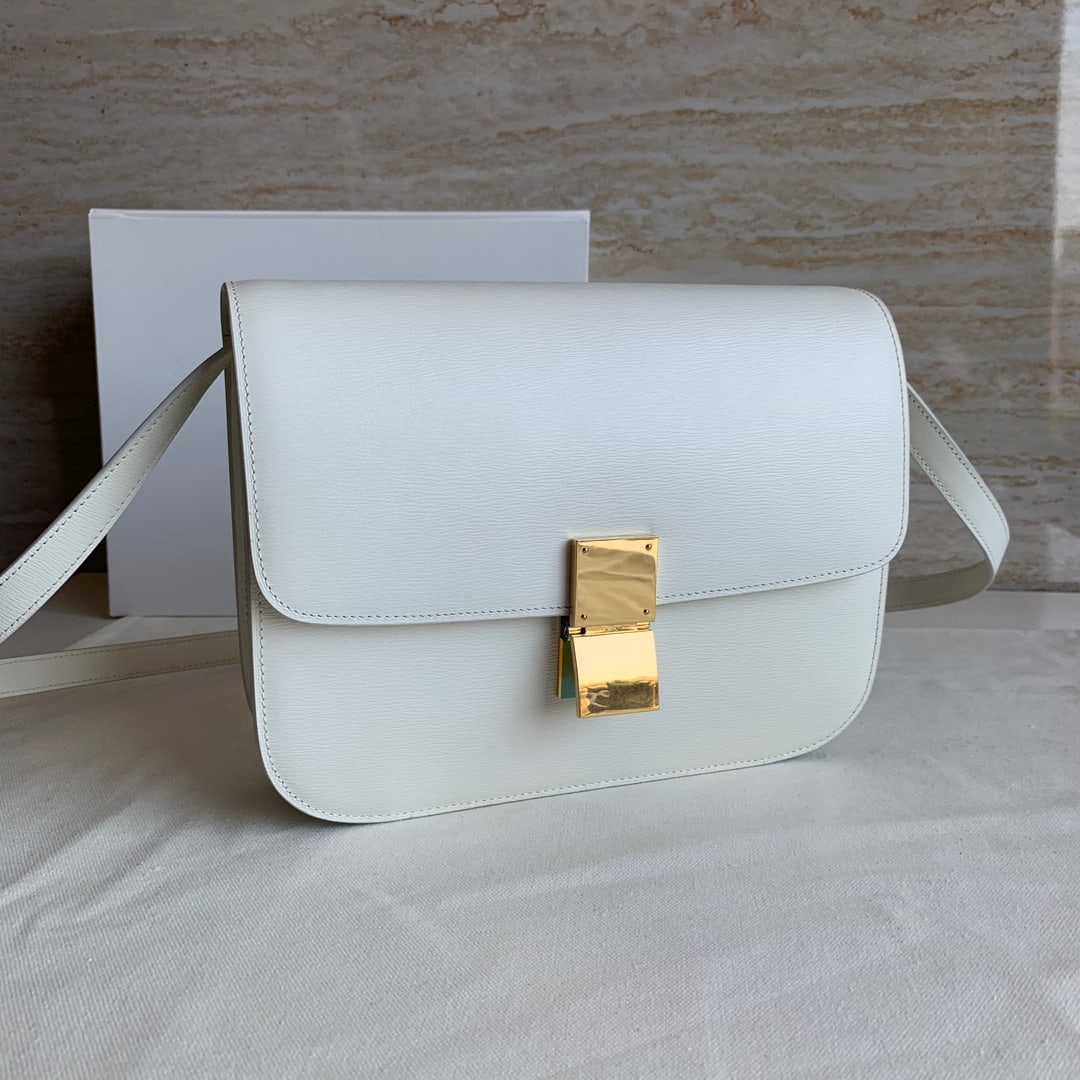 Celine: box24cm white water rippleWonderful gift for you or your loved one.We offer consoilidated shipment for all goods to our domestic and international customers at affordable prices.Currencies including U