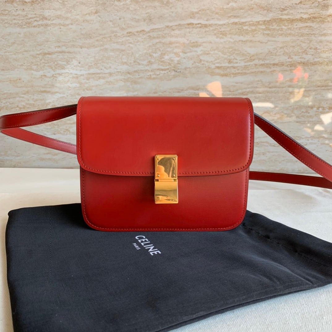 Celine: TEEN CLASSIC Polished Calfskin Leather Handbag 7 x 6 x 2 inches (18.5 x 15.5 x 6 cm) Calfskin Leather Lining: Lambskin Leather Metal Lock Interior Flat Pocket Detachable Adjustable Leather Shoulder St