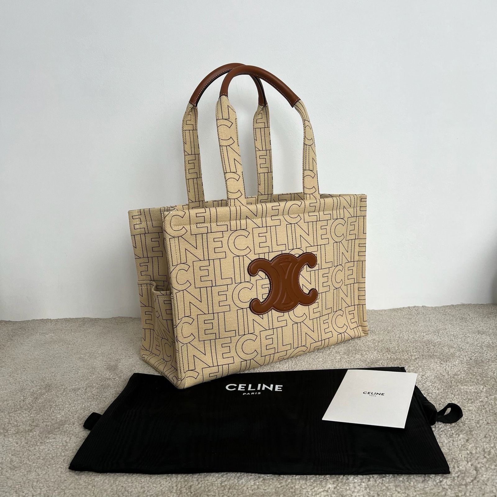 Celine: CABAS THA IS Large Fabric Handbag, linen print, dimensions 40x30x16 cm, fabric, cowhide leather trim, fabric lining, shoulder carry, one main compartment, one interior flat pocket, and two exterior fl