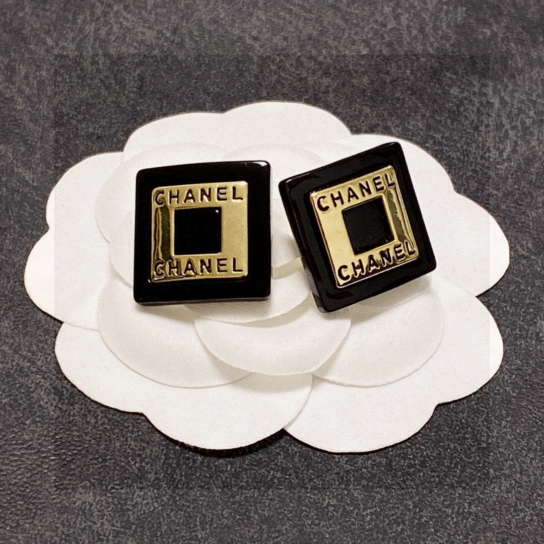 Chanel double C black square stud earrings: Chanel double C black square stud earrings are exquisitely crafted, a perfect size, and incredibly versatile for everyday wear. A wonderful gift for you or your loved one. We offer consoiled shipment 