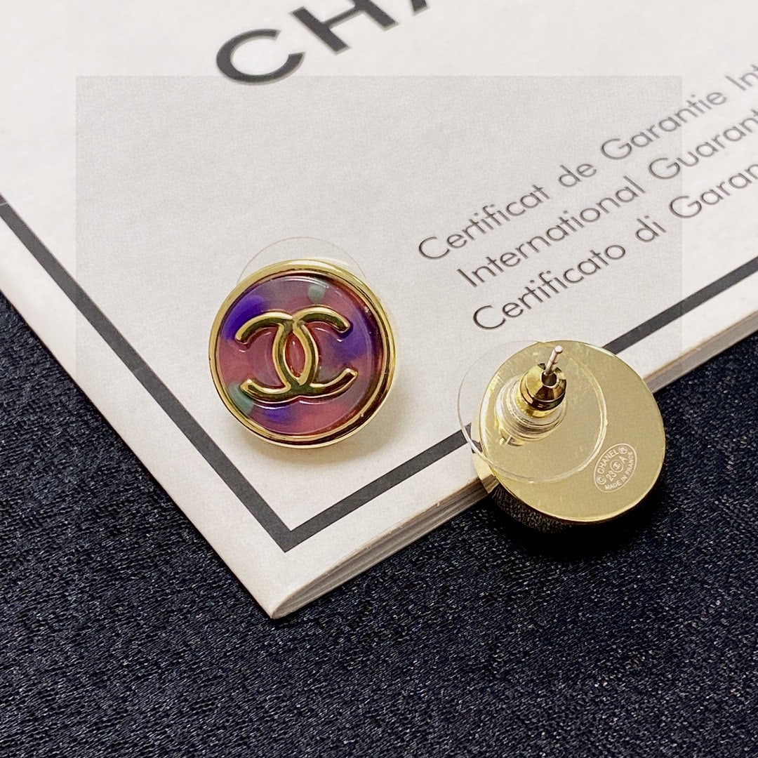 Chanel Double C Iridescent Earrings: Chanel double C iridescent earrings are incredibly versatile and stylish, perfect for everyday wear. They flatter the face shape and exude elegance and sophistication. Chanel earrings are exquisitely 