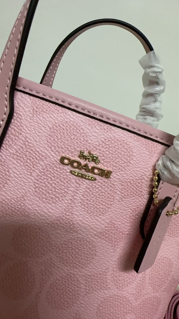 Coach - 8