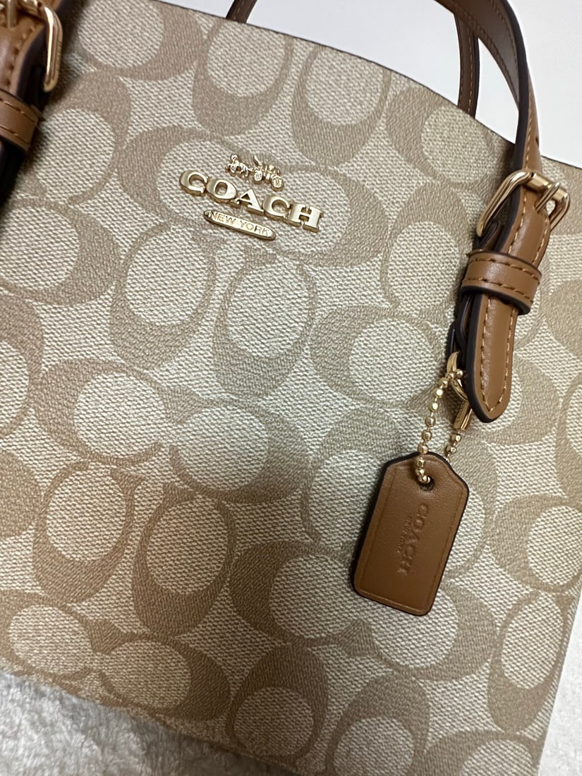 Coach - 3