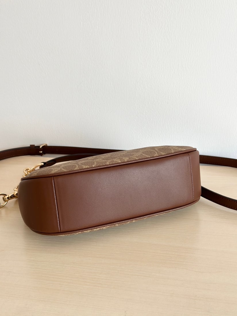 Coach - 3