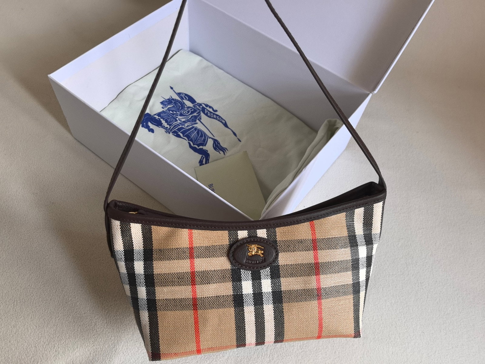 Burberry (1 of 8)