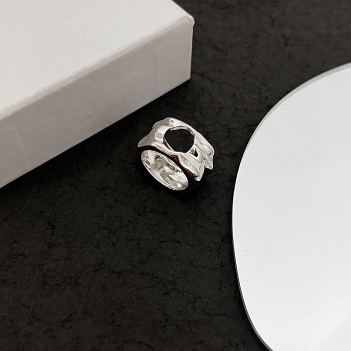 Wens Water Wave Series Textured Irregular Ring: Wens Water Ripple Collection Textured Irregular Ring: Elegant, sophisticated, and exquisitely designed; a must-have for any beauty. A wonderful gift for you or your loved one. We offer consoiled