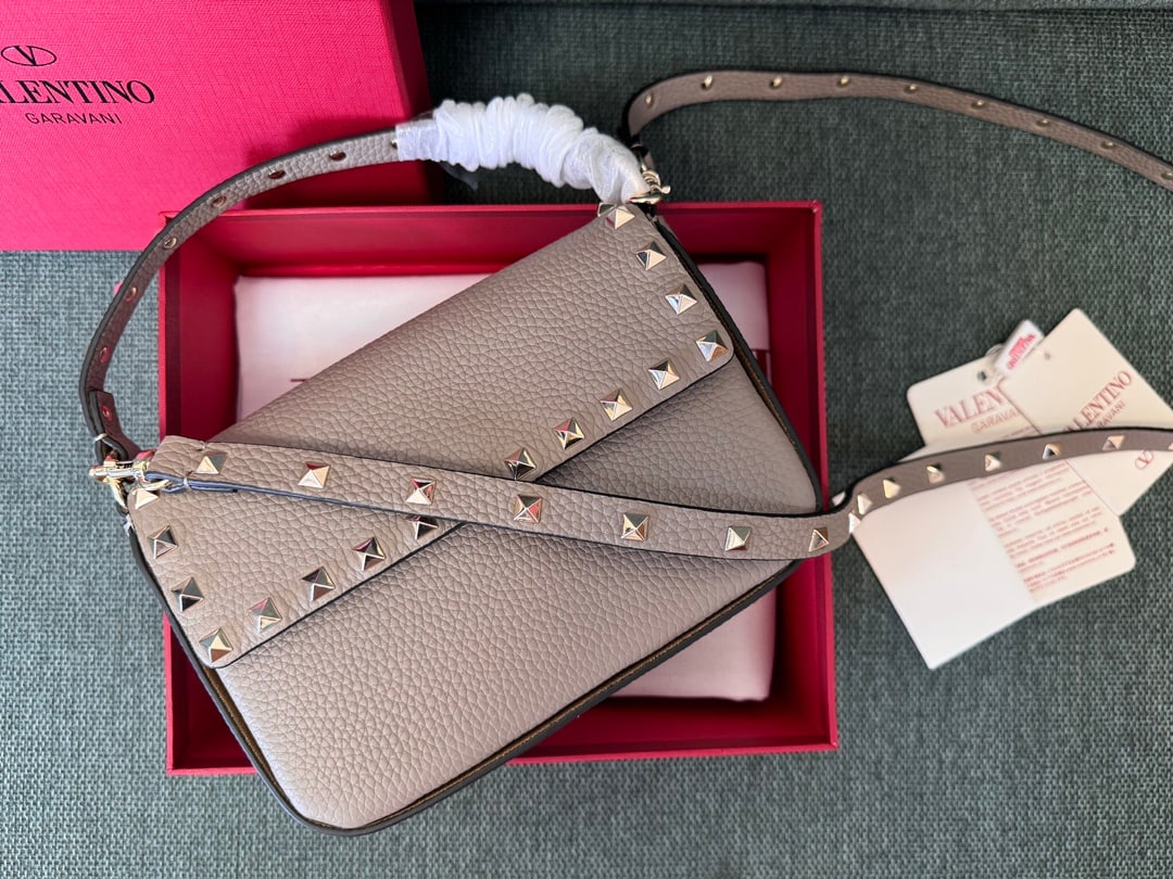 Valentino (1 of 8)