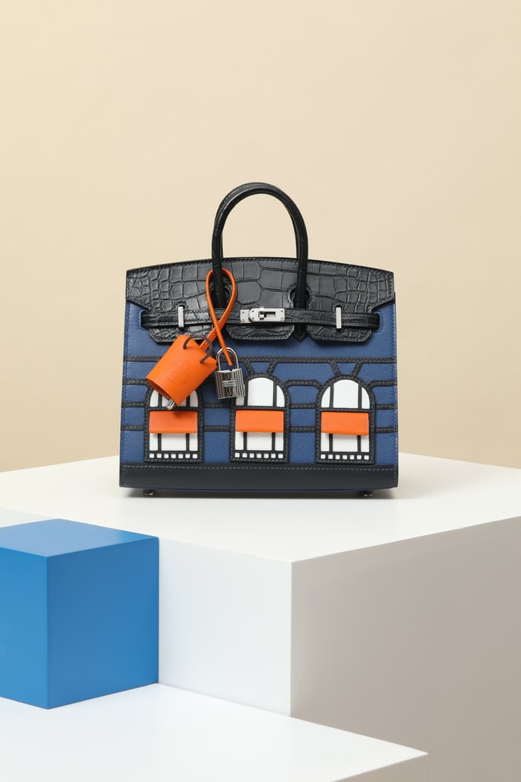 Hermes: Model: BK20 Code: BK200850 Colors: 7U Navy Blue S4 Dark Blue 7K Abyss Blue 01 White CK93 Classic Orange Dimensions: Length 20 x Depth 16 x Width 11cm Material: Epsom Madame Sombrero Swift Frosty Allig