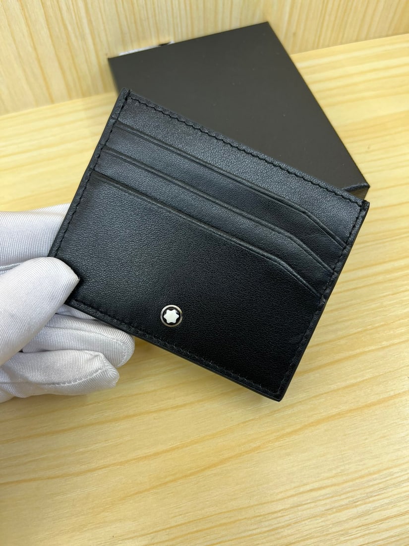MONTBLANC Soft Leather Card Holder: Brand: MONTBLANC Soft Leather Card Holder Material: Top Grain Cowhide A wonderful gift for you or your loved one. We offer consoiled shipment for all goods to our domestic and international customers 