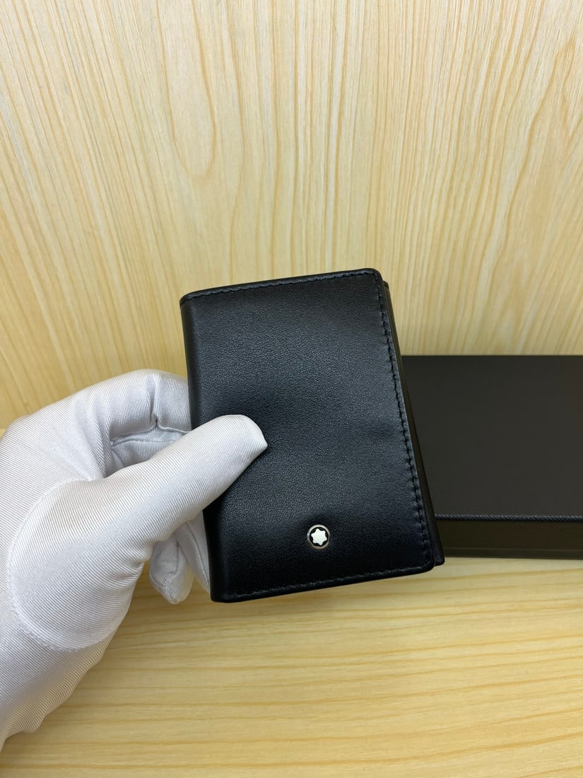 MONTBLANC Soft Leather Series: Brand: MONTBLANC Soft Leather Series Material: Top Grain Cowhide A wonderful gift for you or your loved one. We offer consoiled shipping for all goods to our domestic and international customers at af