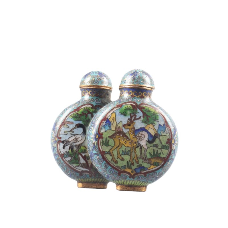 Cloisonn?? Snuff Bottle: H 6.5cm W 6cm
