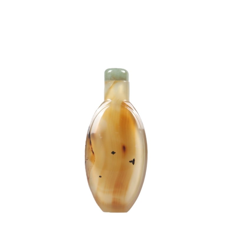 Agate Snuff Bottle: H 8cm W 3.5cm