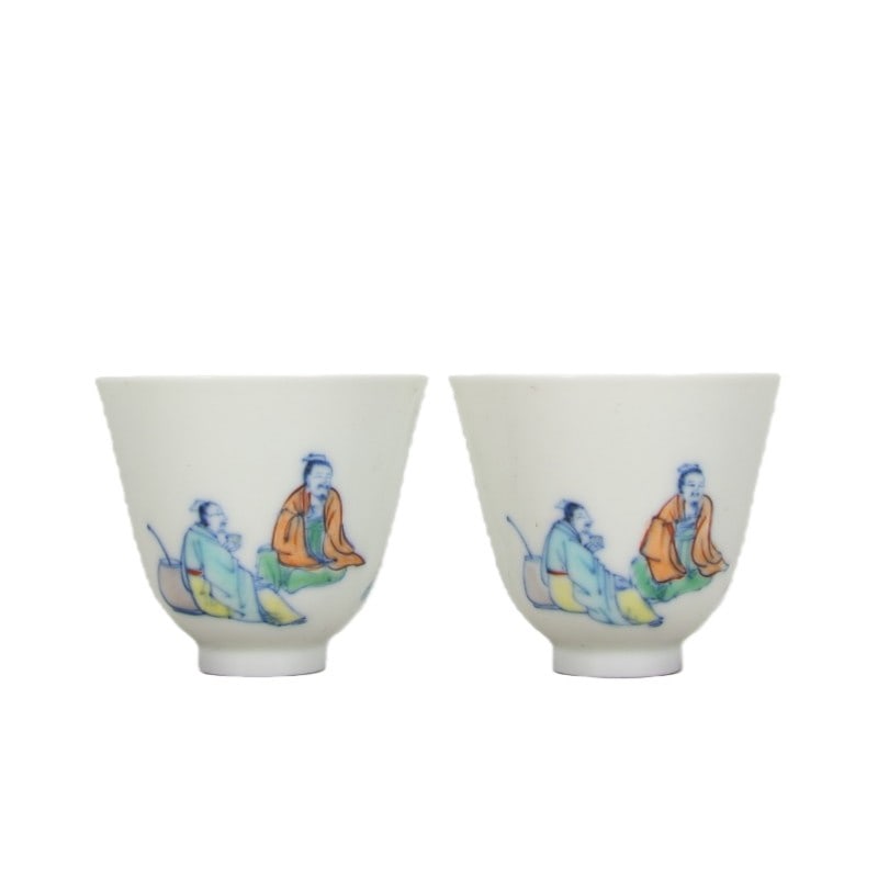 Yongzheng Period Blue-and-White Doucai Scholar Bell Cup: H 4.8cm Diameter 5.5cm