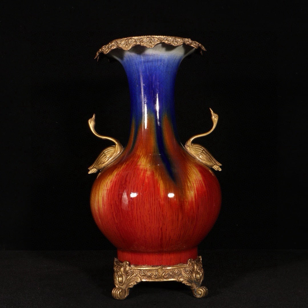 Porcelain Qianlong period Jun ware kiln transformation appreciation vase: A Qing Dynasty Qianlong period Jun ware vase with kiln-transformation decoration, measuring 28 cm in height and 16 cm in diameter. Provenance:From an old private collection in Budapest, Hungary. We wa