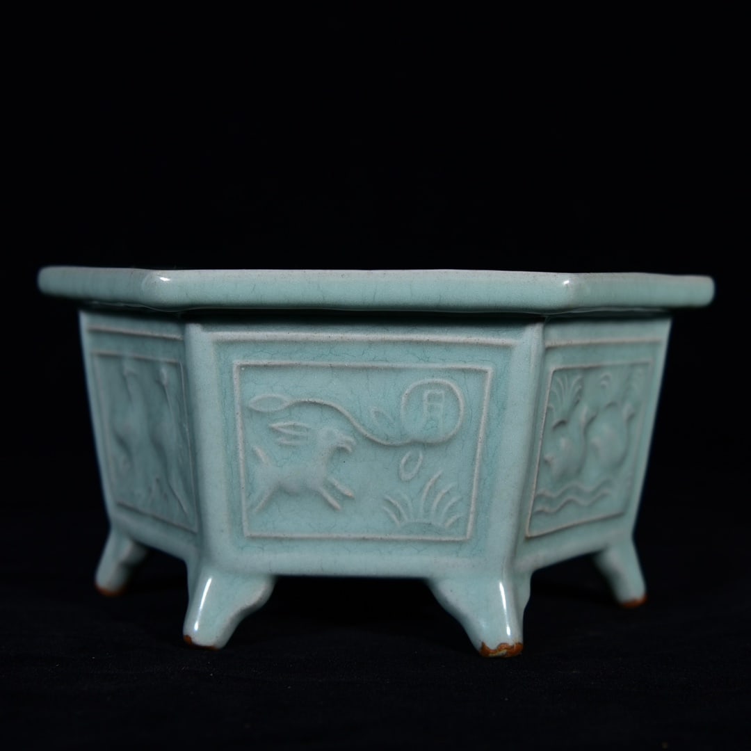 Longquan ware hexagonal brush washer - 3
