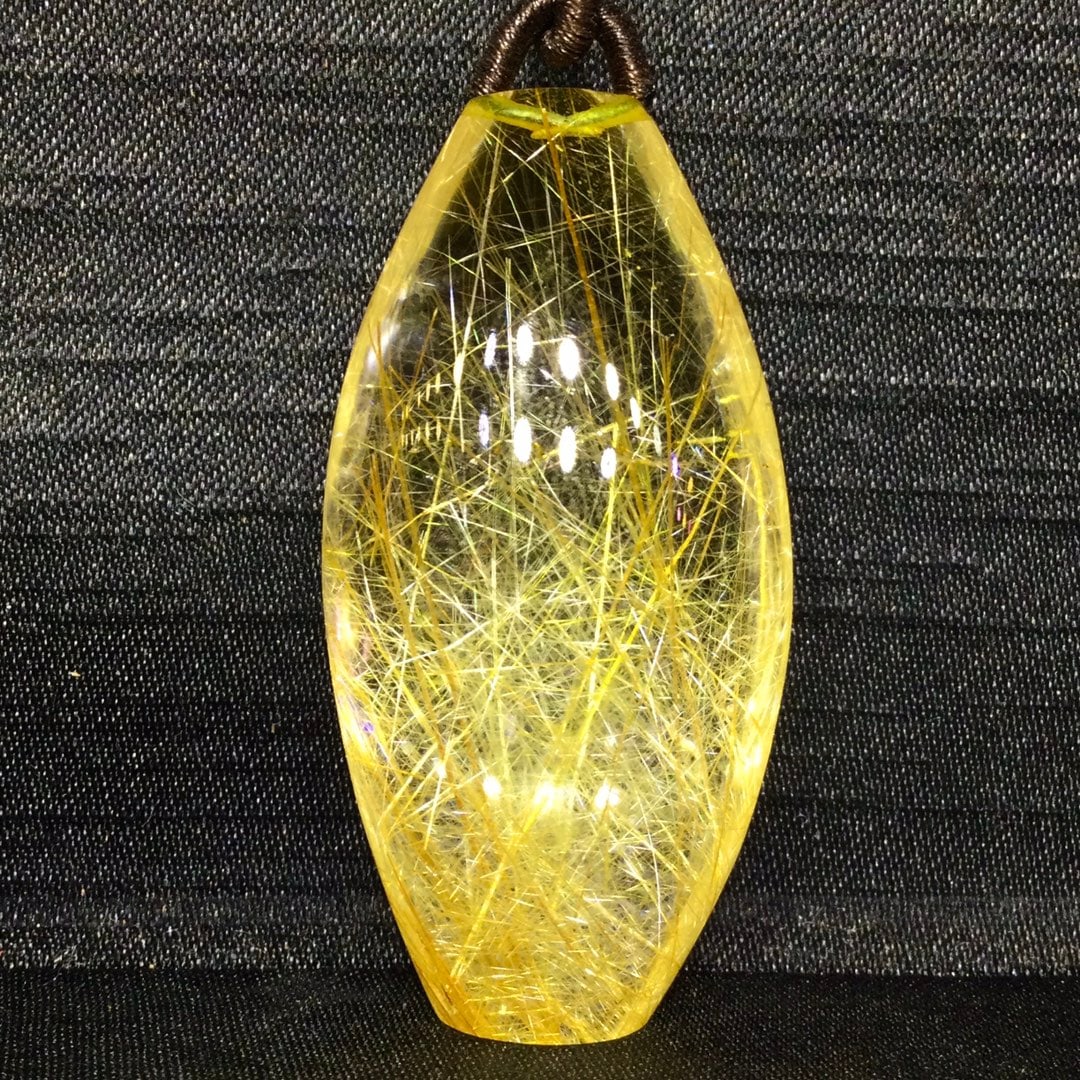 Pure natural Brazilian old mine golden rutilated quartz, smooth rutilated quartz, lucky charm,: This is a pure natural Brazilian old mine golden rutilated quartz pendant with smooth, rounded hairs. It boasts a strong aura, a full and elegant design, exquisite craftsmanship, and a clear, lustrous