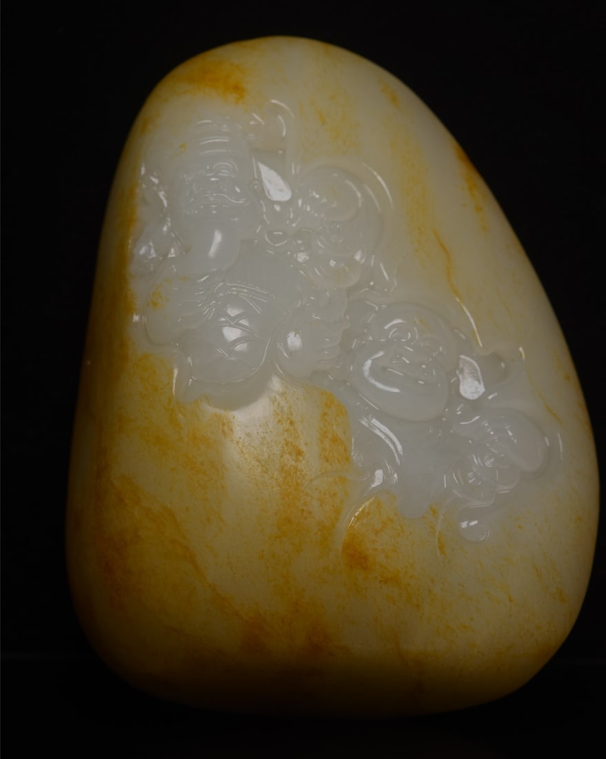 Hetian jade brings both wealth and prosperity. (1 of 9)