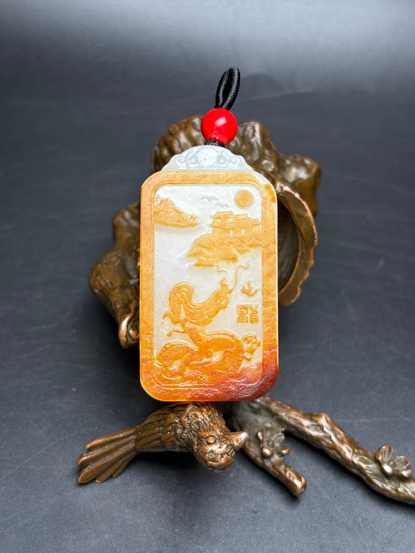 Exquisite Hetian jade dragon protecting the world: Exquisite Hetian jade dragon protecting the world, symbolizing eternal stability and peace for the nation. Beautifully carved, with a warm and lustrous jade texture and attractive patina. Dimensions: 