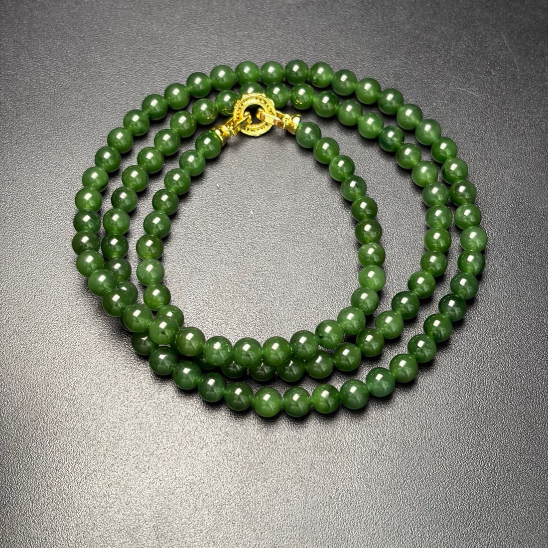 Hetian jade beaded necklace (1 of 9)