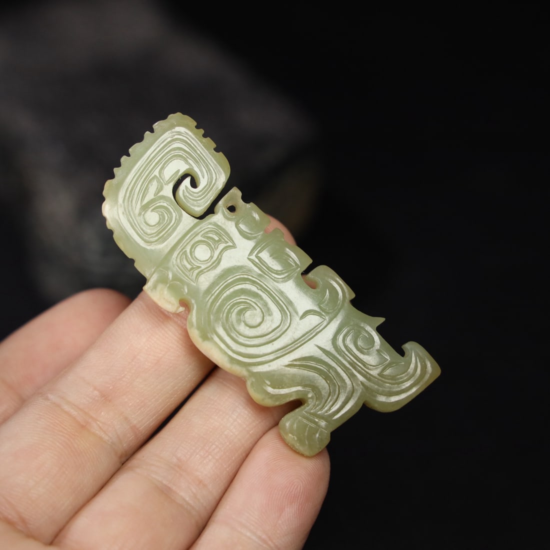 Former Collection of Hetian Jade Phoenix Pendant: This is a formerly owned Hetian jade phoenix pendant. The jade is fine and lustrous, with a well-developed patina. Details are shown in the pictures. Dimensions: 6.5cm long, 2.8cm wide, 0.6cm thick, a