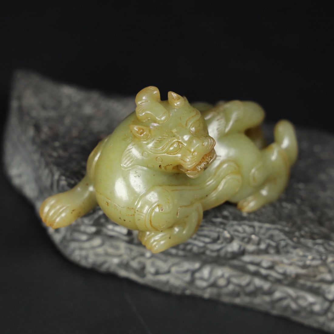 Former Collection of Hetian Jade Auspicious Beasts (1 of 9)