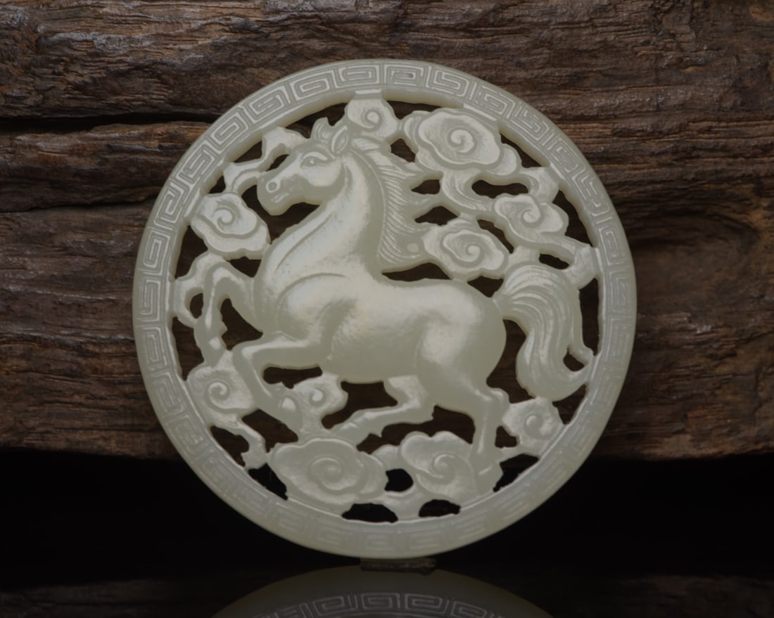 Hetian jade horse plaque: Hetian jade horse pendant dimensions: 5.1 x 5.1 x 0.4 cm, weight 21 g. Provenance:from the collection of George Stopher, Kent, purchased from P&M Waldo Antiques, London. We warmly invite collectors, c
