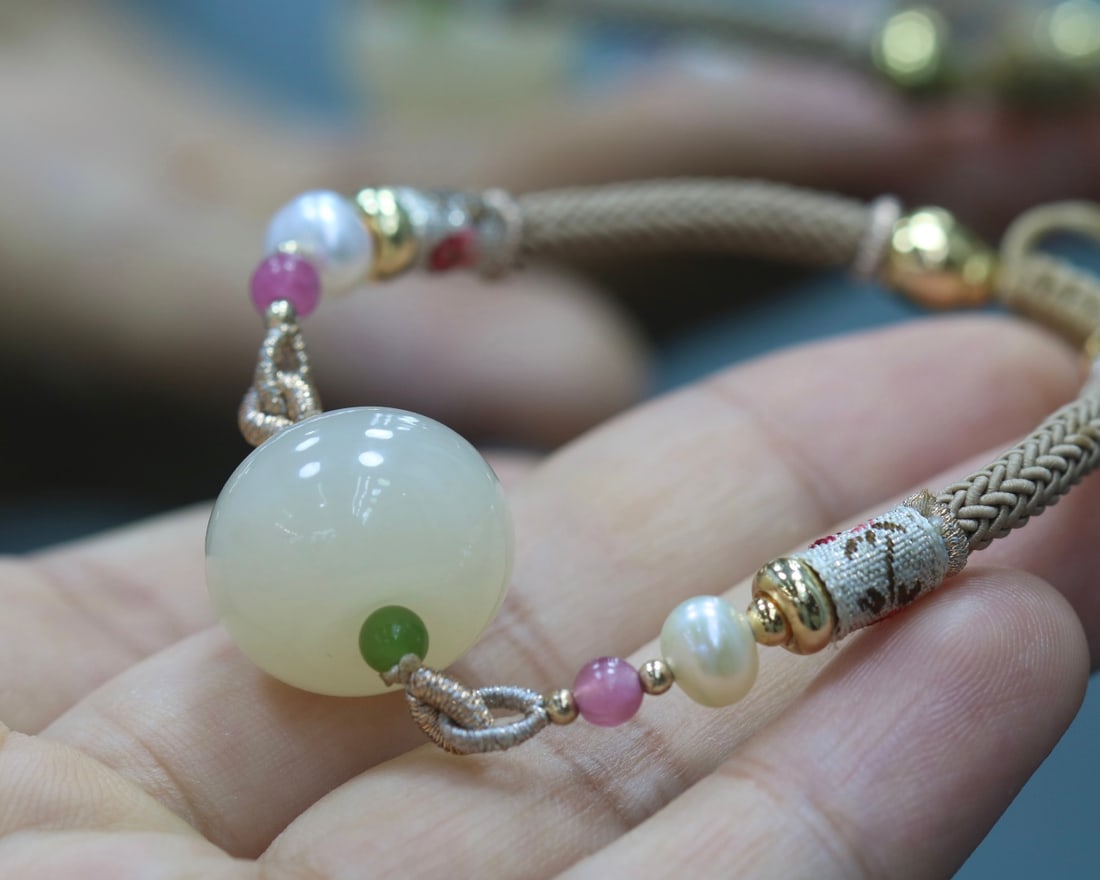 Hetian jade lotus root powder safety buckle bracelet (1 of 5)