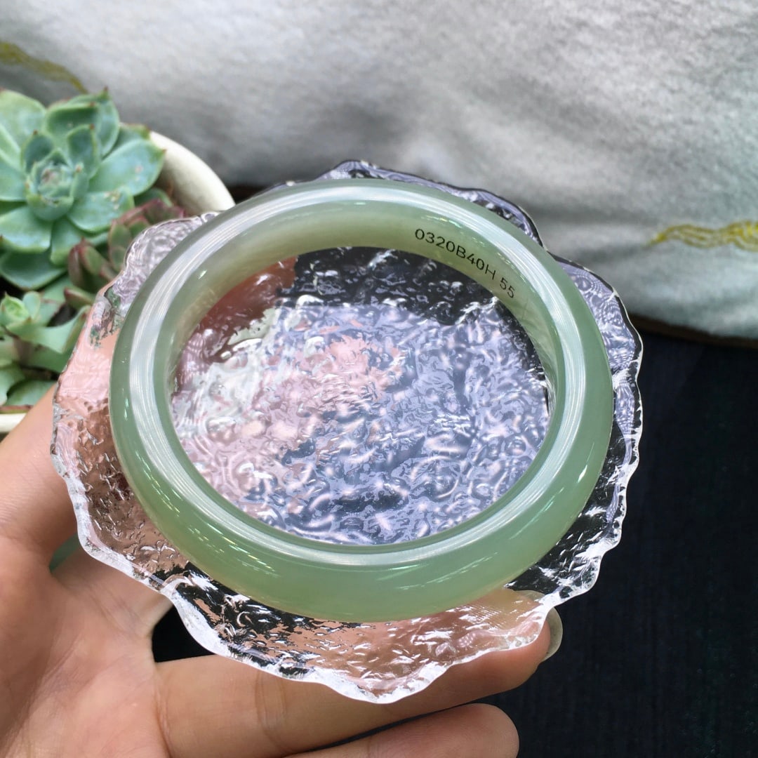Hetian jade bracelet (1 of 5)