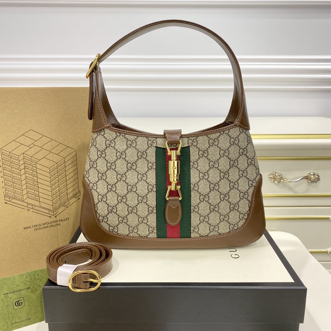 GUCCI Jacki 1961 Monogram Series (1 of 1)