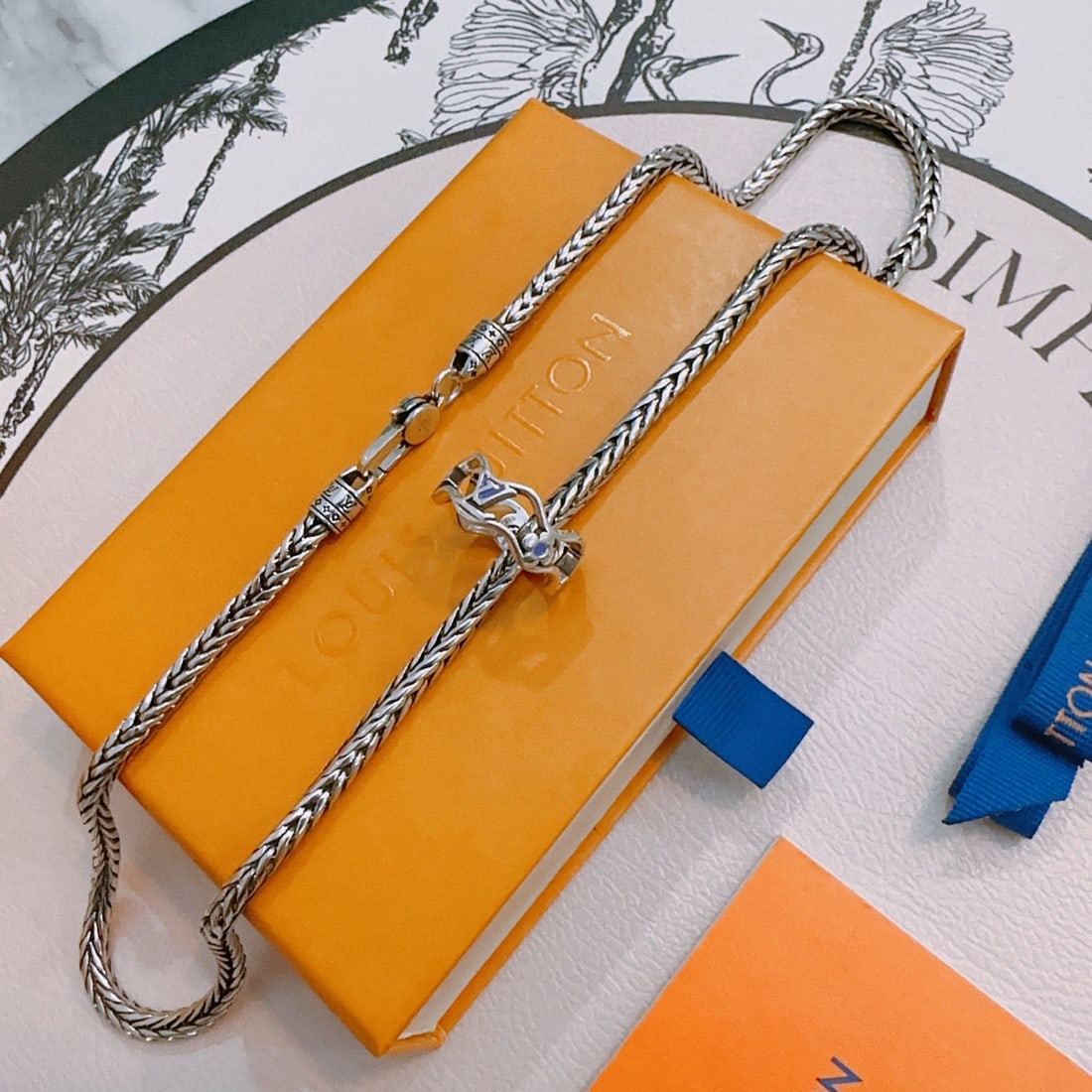 LV necklace: We offer FREE SHIPPING for both domestic and international clients who bid over $500. LV necklace, a retro and trendy must-have for men and women, suitable for couples, rock and punk style, Thai
