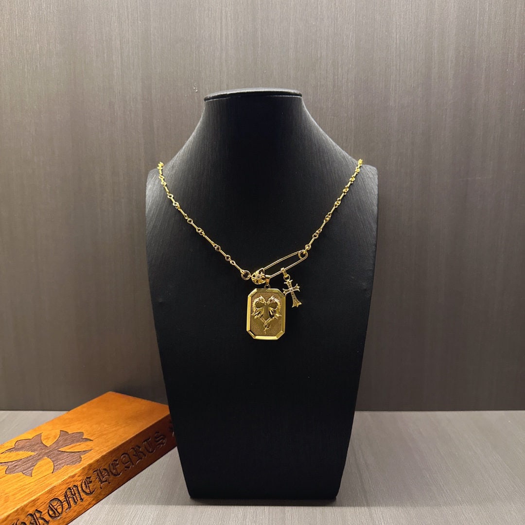 Chrome Hearts Golden Classic Necklace: We offer FREE SHIPPING for both domestic and international clients who bid over $500. Chrome Hearts gold brooch chain, featuring unique designs and patterns. The cross and scout flower are Chrome Hear