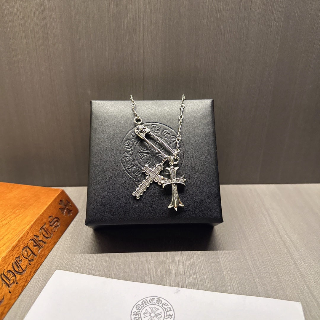 Chrome Hearts necklace: We offer FREE SHIPPING for both domestic and international clients who bid over $500. Chrome Hearts classic brooches, each with unique designs and patterns, offer a distinctive style. The cross and sc