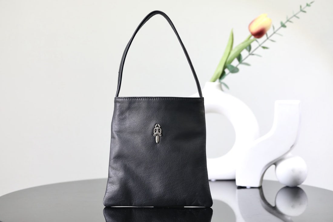 Chrome Hearts Dracula: We offer FREE SHIPPING for both domestic and international clients who bid over $500. Chrome Hearts Dracula Sword Small Square Handbag, 17cm long x 17.5cm high, made of cowhide leather with silver har