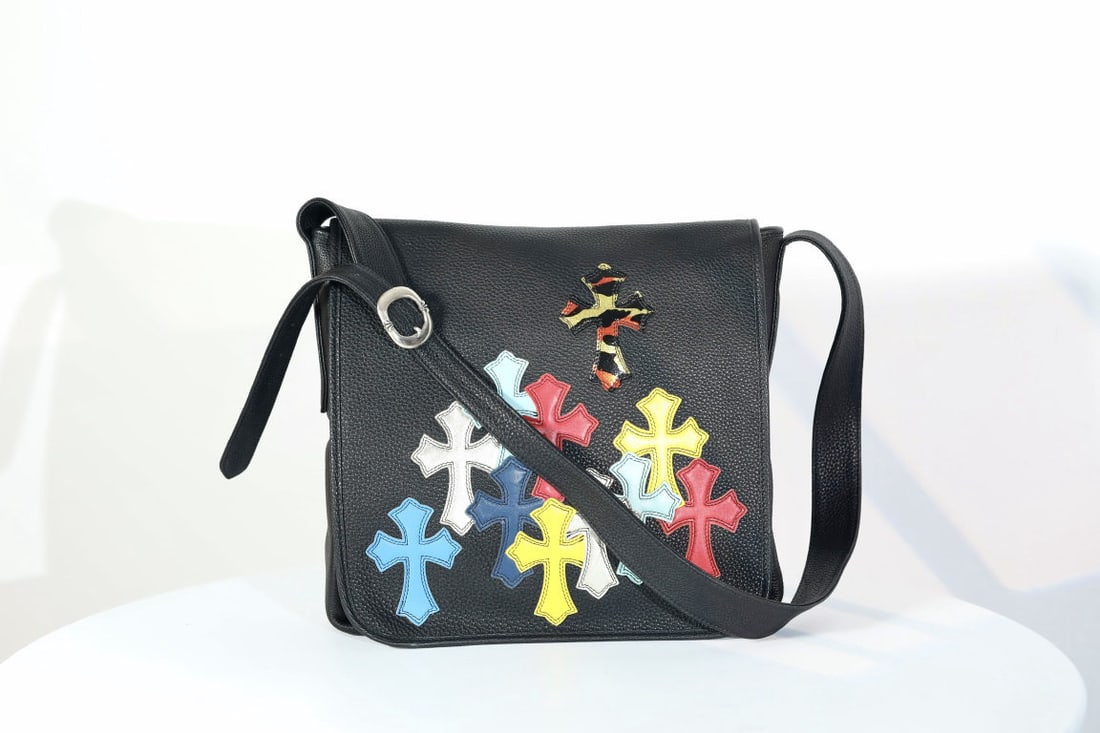 Chrome Hearts: We offer FREE SHIPPING for both domestic and international clients who bid over $500. Chrome Hearts Colorful Cross Mail Crossbody Bag, Wool Textured Leather, Dimensions: 31x31.5x9cm A wonderful gift f