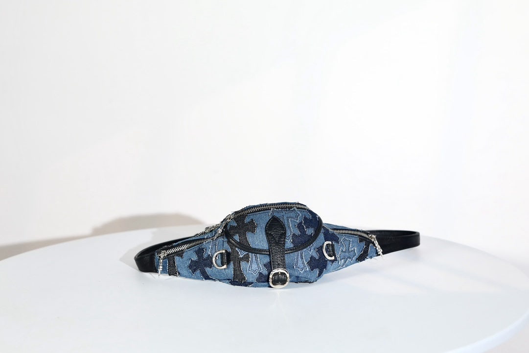 Chrome Hearts Cowboy patches mini Snat Pack: We offer FREE SHIPPING for both domestic and international clients who bid over $500. Chrome Hearts Cowboy Patches Mini Snat Pack. Mini waist bag made of denim and leather (approx. 95g). Dimensions: W