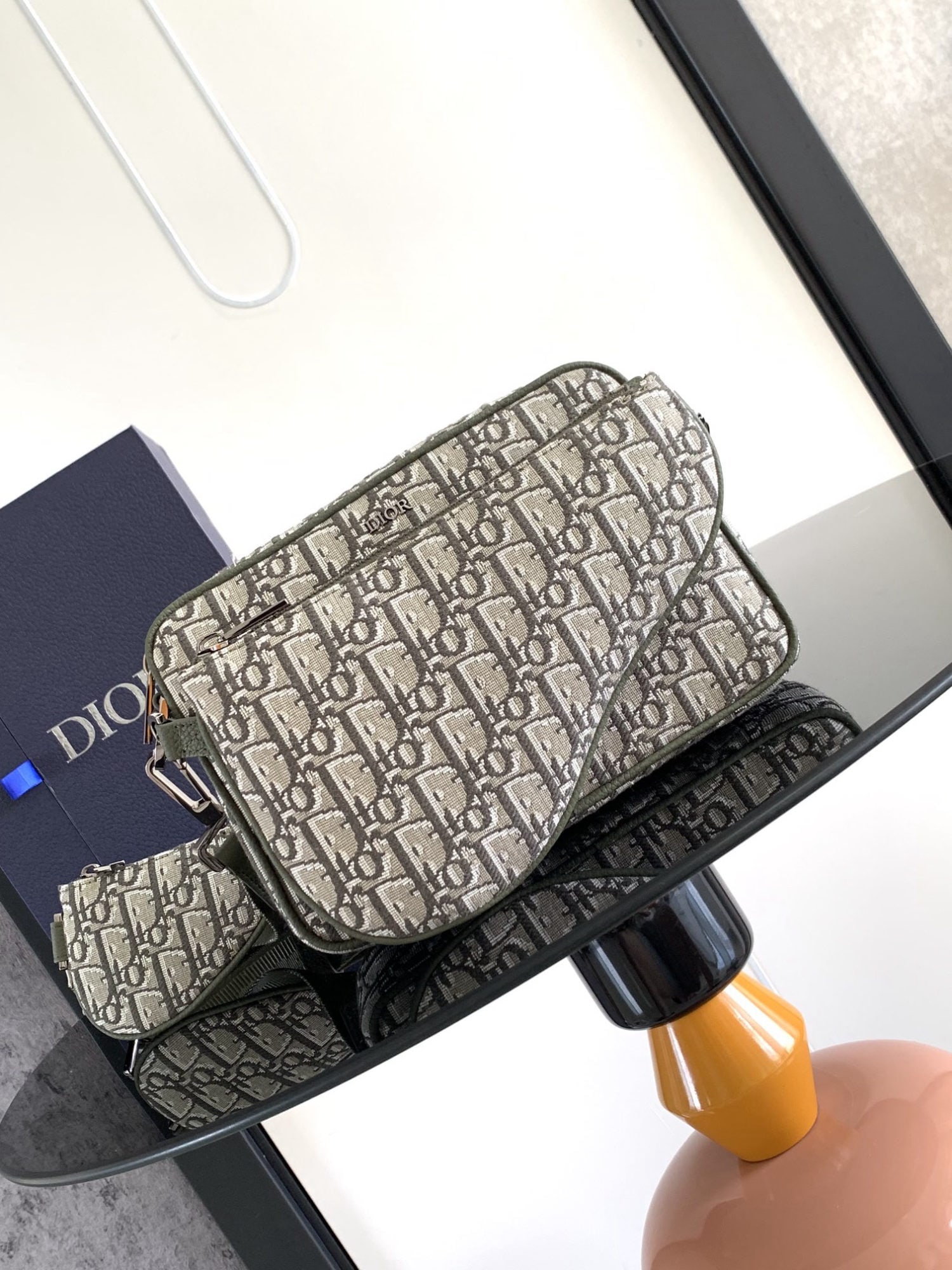Christian Dior Oblique: We offer FREE SHIPPING for both domestic and international clients who bid over $500. The Saddle Three-Piece Handbag Set is crafted from khaki Oblique printed fabric, making it striking and versatile.