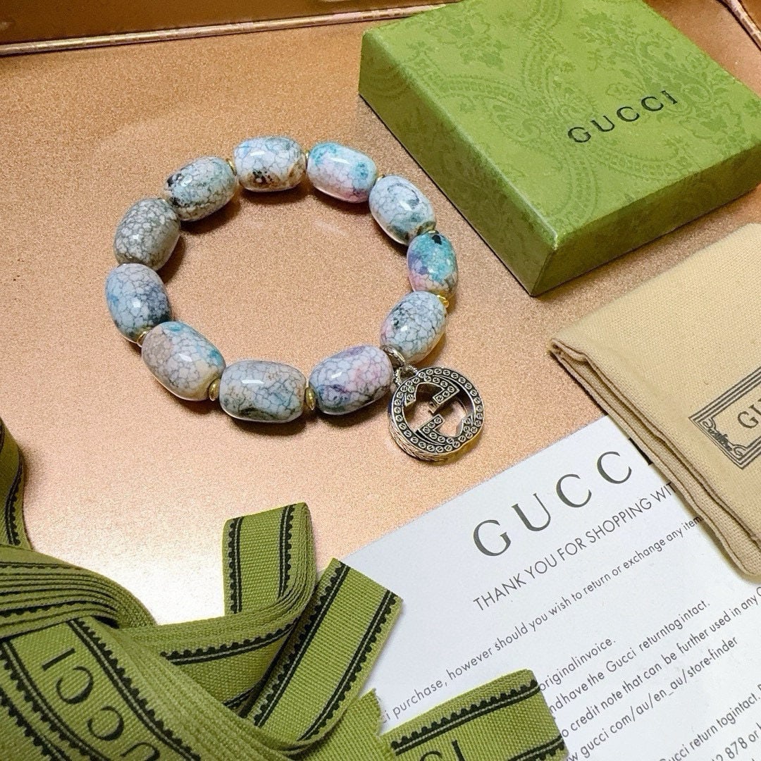 Gucci bracelet: We offer FREE SHIPPING for both domestic and international clients who bid over $500. GUCCI unisex cherry blossom agate bracelet, high-quality and affordable, celebrity-endorsed Anger Forest series do