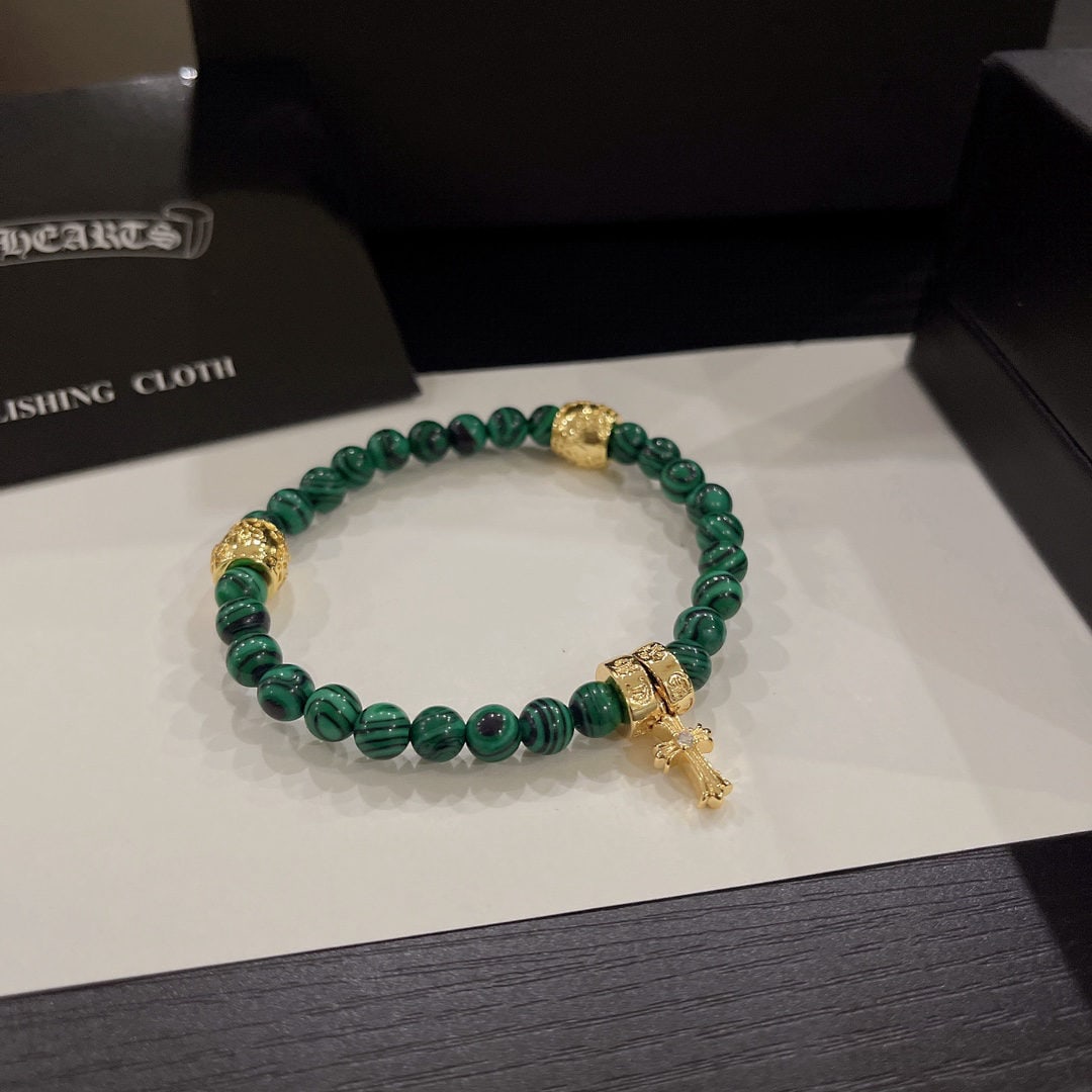 Chrome Hearts Bracelet: We offer FREE SHIPPING for both domestic and international clients who bid over $500. This Chrome Hearts bracelet exudes understated charm. A classic Chrome Hearts bracelet, the overall quality is exc