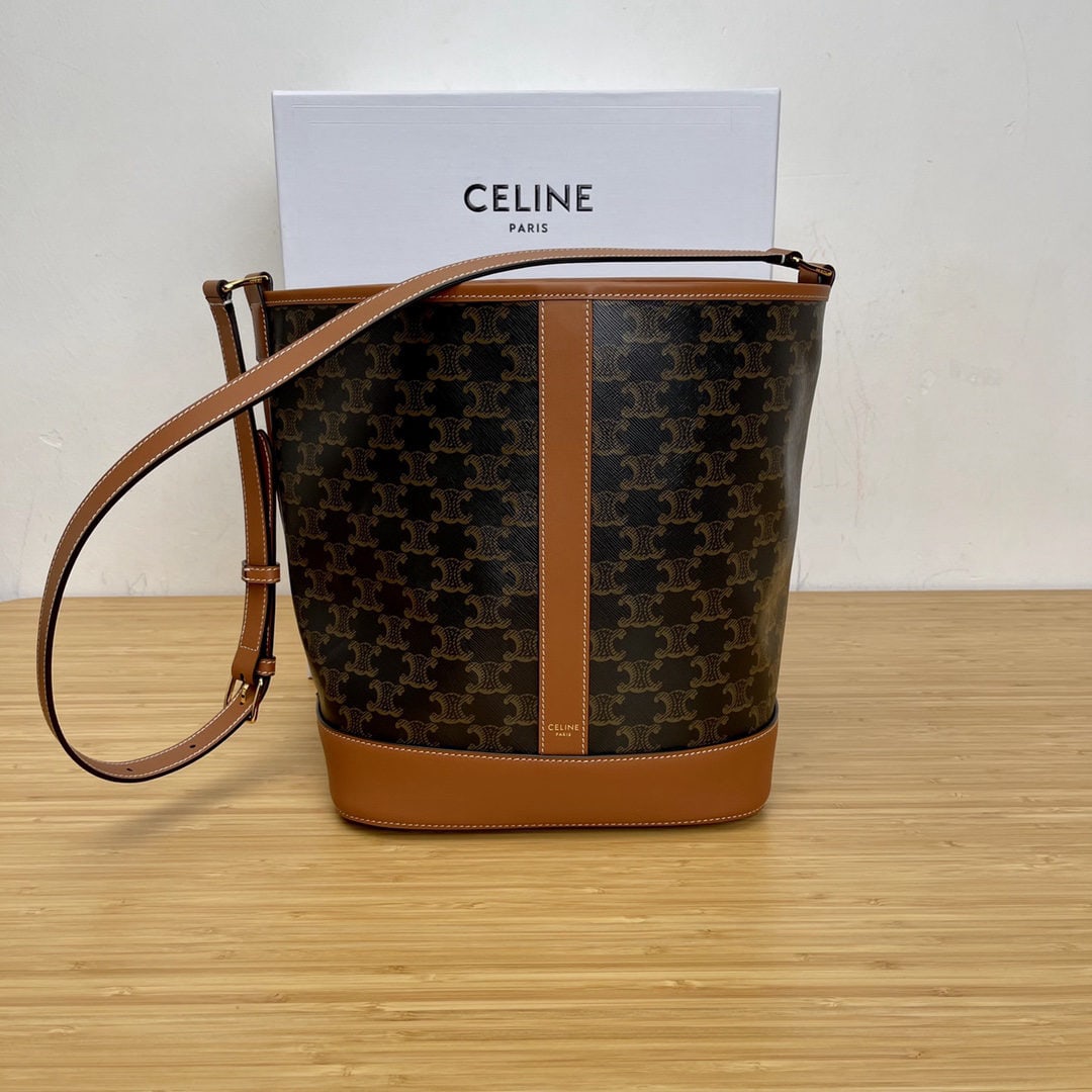 Celine Triomphe Canvas: We offer FREE SHIPPING for both domestic and international clients who bid over $500. TRIOMPHE CANVAS Medium Bucket Bag, 13 x 11 x 7 inches (33 x 27 x 17 cm), 61% coated canvas, 39% calfskin, 100% cot
