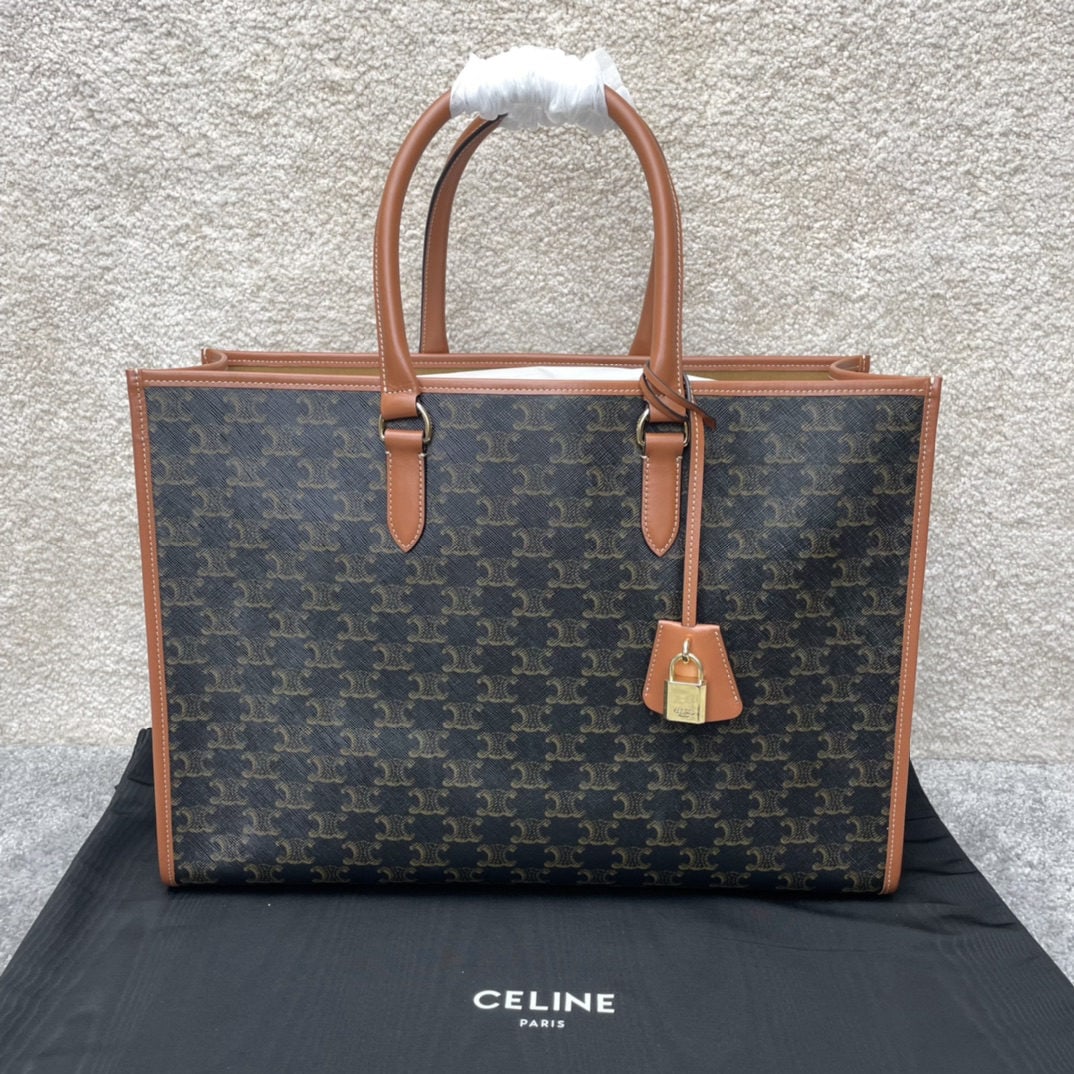 Celine CABAS TRIOMPHE: We offer FREE SHIPPING for both domestic and international clients who bid over $500. CABAS TRIOMPHE logo print Wagyu leather horizontal handbag, 17 x 12 x 6 inches (43 x 31 x 15 cm). Features a