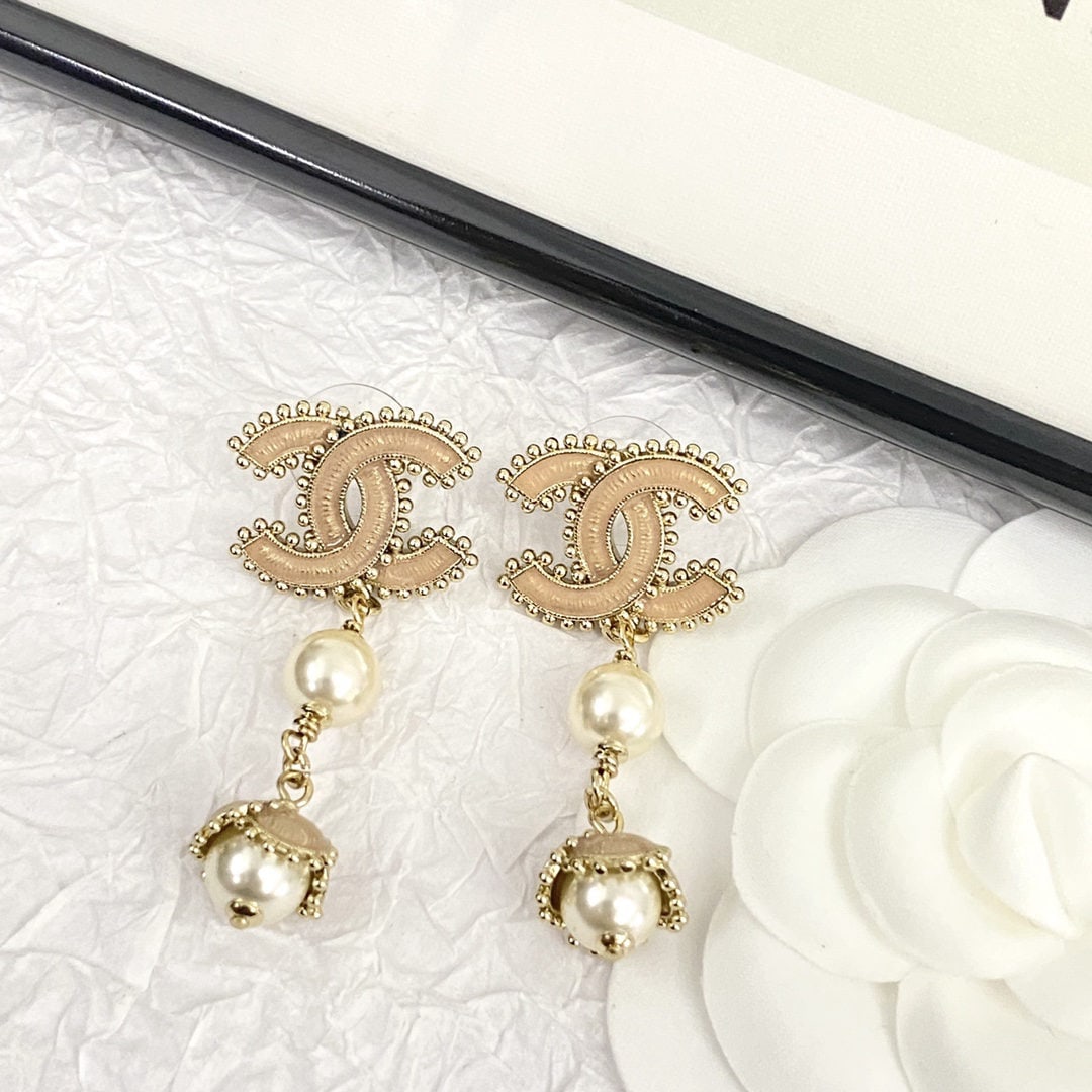 Chanel Enamel Double C Pearl Flower Earrings: We offer FREE SHIPPING for both domestic and international clients who bid over $500. Chanel enamel double C pearl flower earrings are exquisitely crafted, with every detail brimming with artistry.