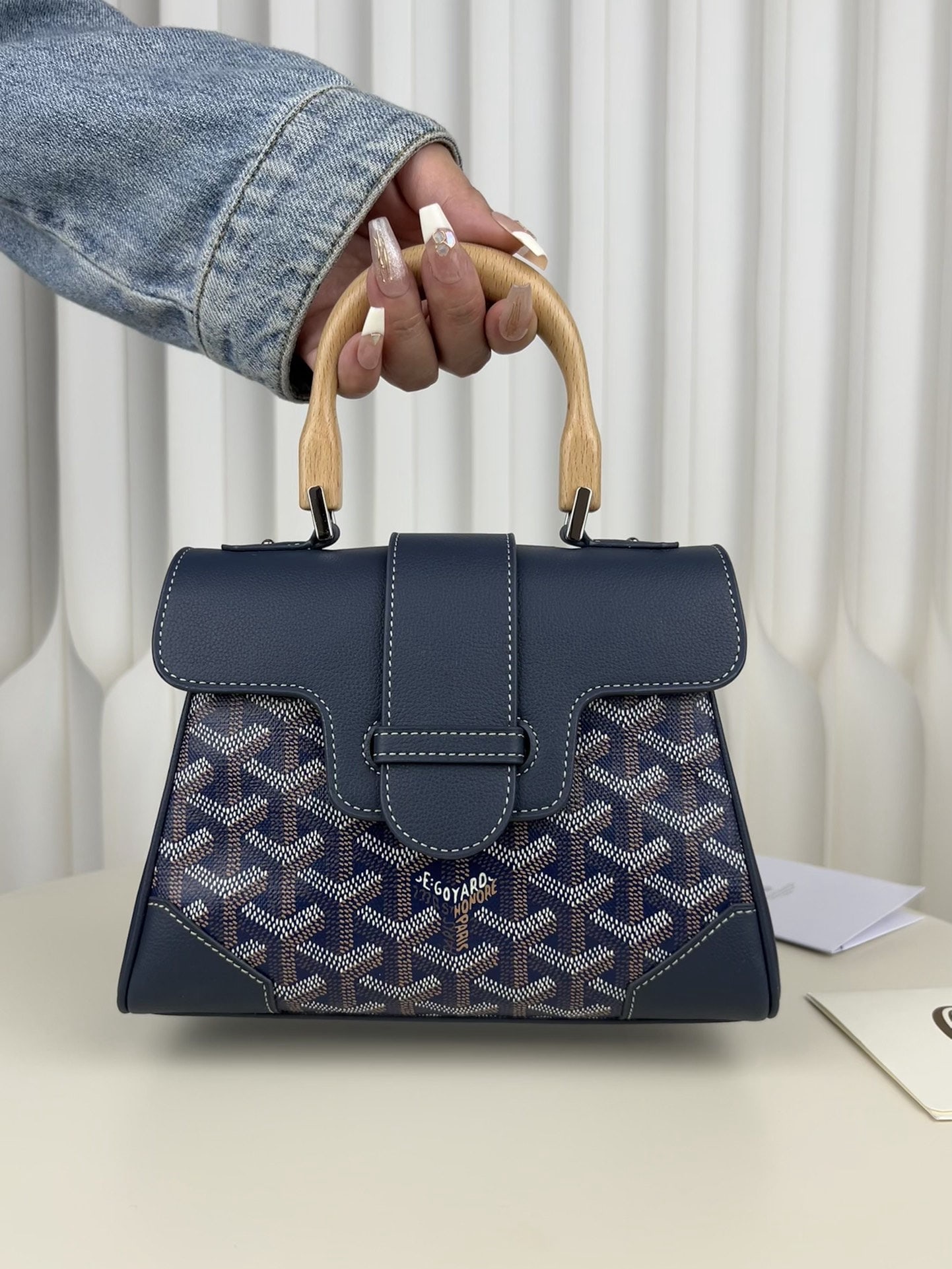 Goyard saigon: We offer FREE SHIPPING for both domestic and international clients who bid over $500. The Goyard Saigon Mini Bag is an absolute gem! You'll fall in love with it after just one use! The smooth, fine be
